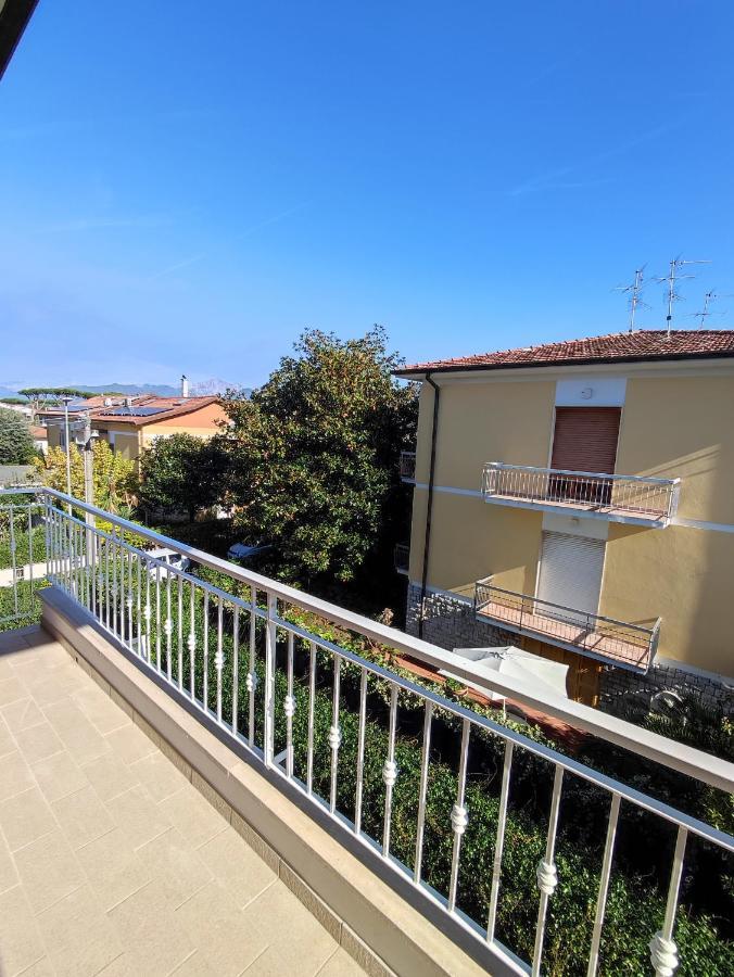 Casa Violina Apartment Lido di Camaiore Exterior foto